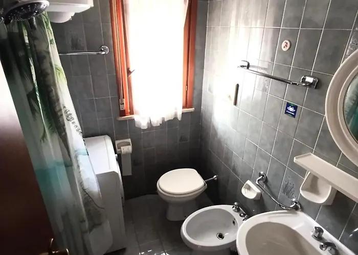 Valbella アパート *